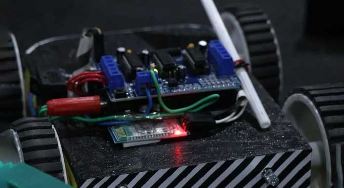 Students exhibit their technical acumen and designed an electric car model from scratch during the ‘RC Extreme – Drag it to the Last Limit’ - LPU